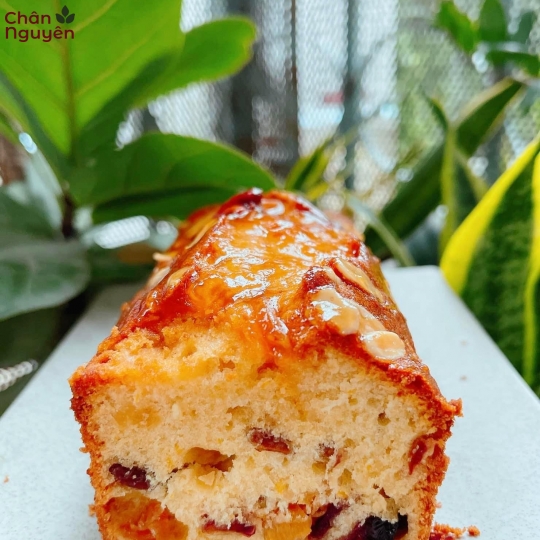 Bánh cake hoa quả