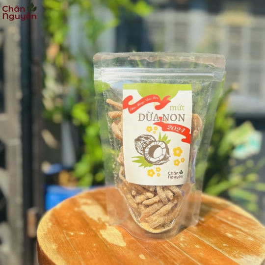Mứt dừa non Chân Nguyên (200g) 