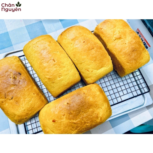 Bánh mì sandwich bí đỏ